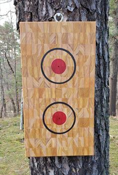 KNIFE THROWING TARGET - 20 3/4" x 11 1/4" x 2" Only $79.99 #375